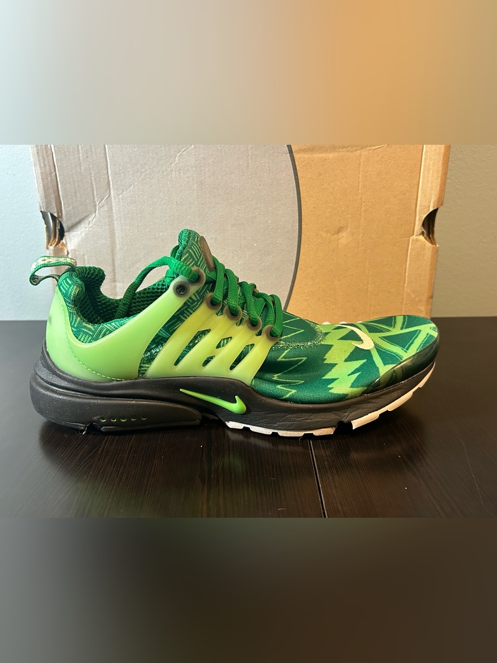 Nike women’s Air Presto ‘Naija’ pine green size small - Picture 7 of 15